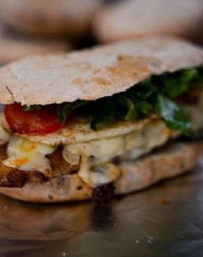 PROMO 3 - 1 Sándwich de berenjena + 1 lata de gaseosa
