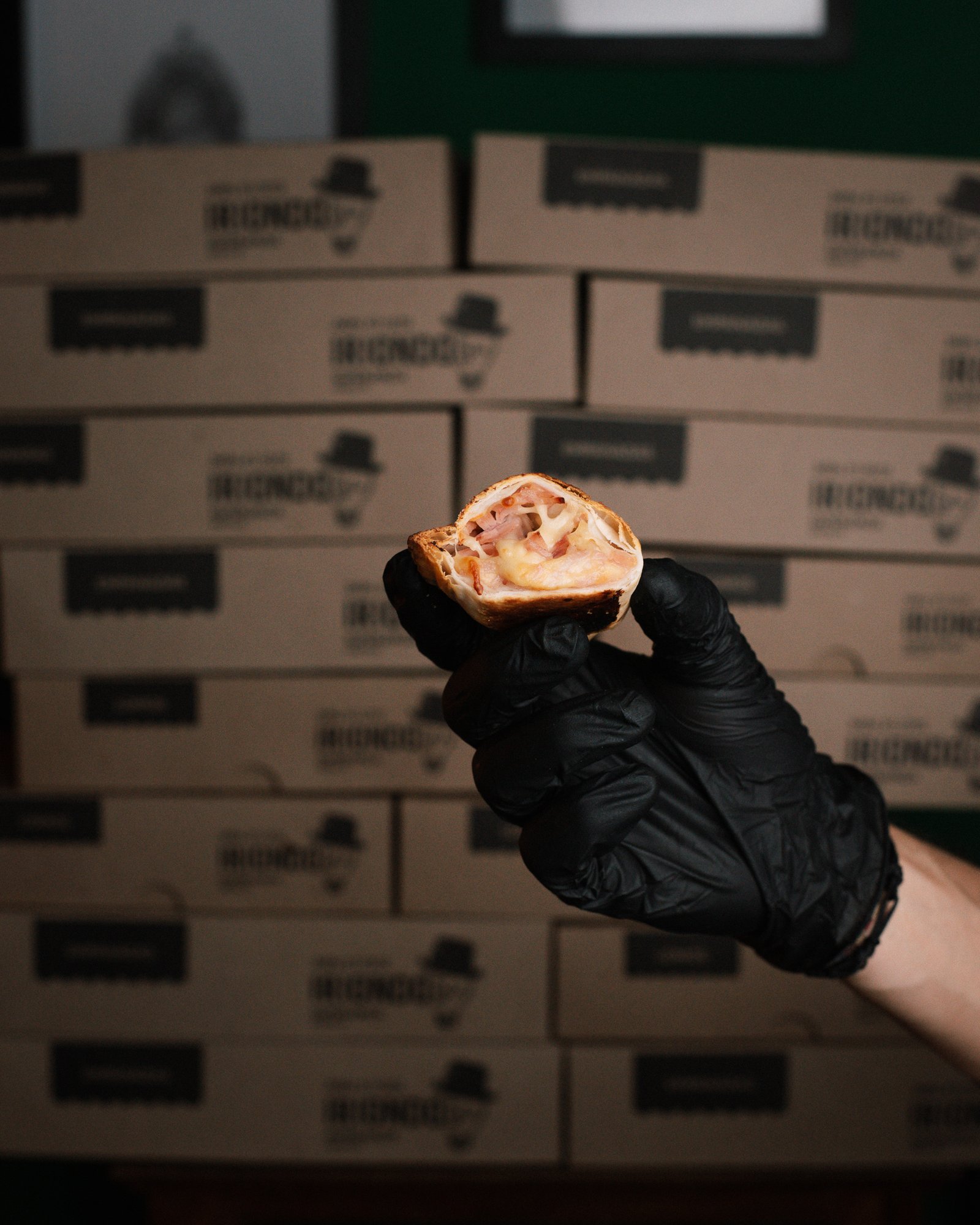 Empanada de jamon y queso