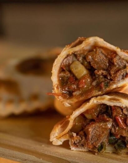 PROMO 2 - 6 Empanadas salteñas + 6 Empanadas Cebolla y Queso + Coca cola 1,5L
